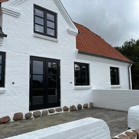 Oustrupgard * Egtved